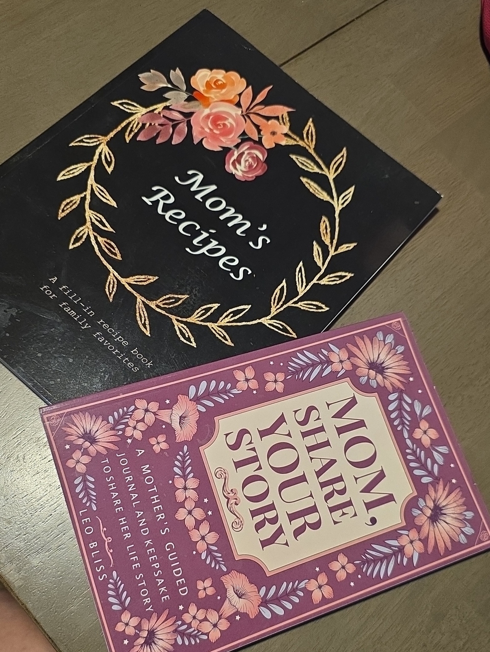 Mom's Recipes & Mom, Share Your Story Book Duo